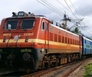 اچھے دن آگئے،نئے سال میں مہنگائی کاتحفہ ریلوے نے کرائے میں اضافہ کیا ، یکم جنوری سے سفر مہنگا