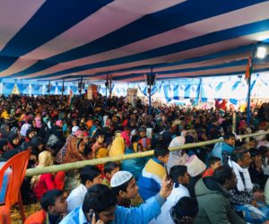 عورتوں نے اپنے آنچل کو بنایا پرچم ، لگائے فلک شگاف نعرے 