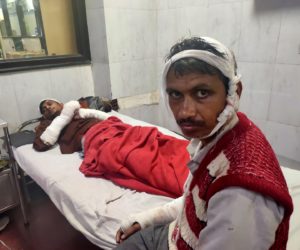 پندرہ لوگوں نے ایک ساتھ مجھ پر حملہ کردیا ۔ بہت دیر تک مارنے کے بعد کہااسے زندہ جلادو ۔ ابراہیم کی دردناک آپ بیتی