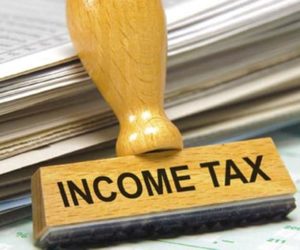 بجٹ 2020:ٹیکس دیتے وقت اٹل جی کی نظم یاد آئےگی ’کون سی راہ جاؤمیں‘