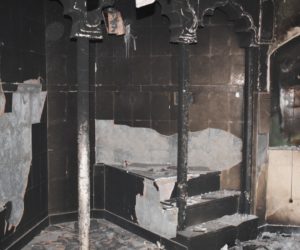 دلی فساد میں نو مساجد پر دنگائیوں نے حملہ کیا، قرآن کریم اور دیگر مذہبی کتابیں بھی نذر آتش