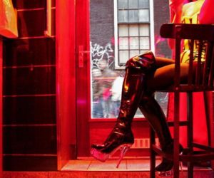 ايمسٹرڈيم کی جسم فروش خواتين وبا کے دور ميں پيٹ کيسے پال رہی ہيں؟