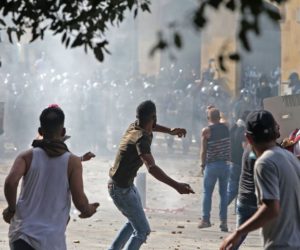 لبنانی حکومت مظاہروں کے سامنے نہ ٹھہر سکی، پوری کابینہ ہوئی مستعفی