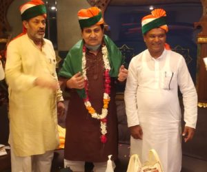 بہار کے بسفی اسمبلی حلقہ سے صابر مستان نے ٹکٹ کا مطالبہ کیا ۔کہا: میں چالیس سالوں سے کانگریس کی خدمت کررہاہوں امید ہے اب میری پارٹی مجھے میری و فاداری کا صلہ دے گی