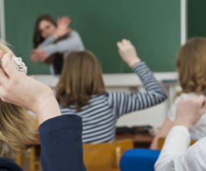 بیلجیم: کلاس میں پیغمبر اسلام کے خاکے دکھانے پر ٹیچر معطل