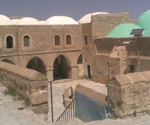 مسلح صہیونیوں نے ایک بار پھر تاریخی مسجد کے تقدس کو کیا پامال ، مذہبی جماعتوں کی شدید مذمت