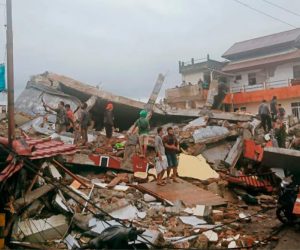 انڈونیشیا: سلاویسی جزیرے پر زلزلے سے زبردست تباہی، 34 افراد اب تک جاں بحق، 600 سے زائد شدید زخمی، 200 کی حالت نازک