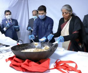 ملک میں انکم ٹیکس دہندگان کی تعداد پر وزیر مالیات کا جھوٹ! کانگریس کا شدید ردِ عمل