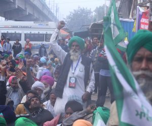 باغپت: کُل کھاپ پنچایت میں ہزاروں کسانوں کی شرکت، مودی حکومت کے خلاف نعرے بازی