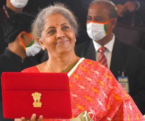 عام بجٹ 22 -2021 پارلیمنٹ میں پیش، یہاں دیکھیں چھوٹی – بڑی ہر تفصیل