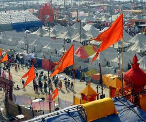 سادھو-سَنت آخر کیوں دے رہے ہیں حکومت کے خلاف تحریک چلانے کی دھمکی!