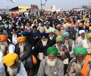 ہولی کی لپٹوں کےبعد نہیں نظر آئیں گے دہلی کےآس پاس کسان، سابق وزیر کا بیان