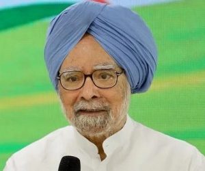 بے روزگاری عروج پر ہے اور غیر منظم سیکٹر خستہ حال، مودی حکومت پر منموہن کا حملہ