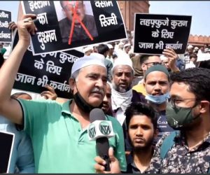 وسیم رضوی کے خلاف تاریخی جامع مسجد میں جمع ہوئے شیعہ-سنی مسلمان