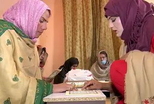 خواجہ سرا رانی خان: بھیک اور ڈانس چھوڑ کر اسلامی مدرسہ کھول لیا!