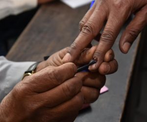 بنگال – آسام الیکشن: بنگال کی 30 اور آسام کی 47 نشستوں کے لئے ووٹنگ، پولنگ بوتھ پر لگی قطاریں