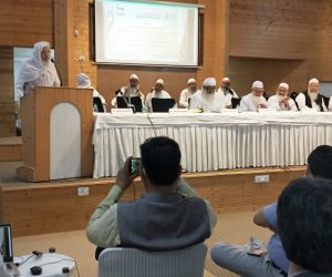 ادارۃ المباحث الفقہیہ جمعیۃ علماء ہند کا سولہواں سہ روزہ فقہی اجتماع جاری اسلامی تعلیمات میں ہر دور کے تقاضوں کا اطمینان بخش حل موجود ہے : مولانا قاری محمد عثمان