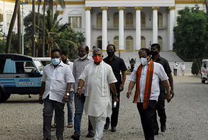 بنگال میں بعد از انتخابت تشدد میں کس کا ہاتھ ہے، واضح ہونا چاہیئے: شیو سینا