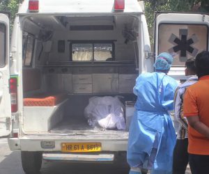 ہندوستان میں پھر 4 لاکھ سے زیادہ کورونا کے نئے معاملہ، 4133 افراد کی اموات