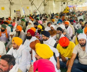 زرعی قوانین کے خلاف تحریک کو 6 ماہ مکمل، کسانوں کا آج یومِ سیاہ کے طور پر احتجاج