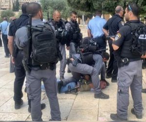 اسرائیلی پولیس کا مسجد الاقصی میں نمازیوں پر پھر تشدد، 6 فلسطینی گرفتار