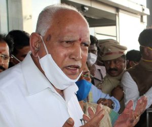 کیا کرناٹک میں بھی یدی یورپا کی کرسی پر تلوار لٹکی ہوئی ہے؟