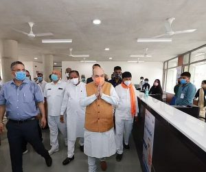 امت شاہ کا احمد آباد دورہ، پولیس نے لوگوں سے کہا ’کھڑکیاں، دروازے بند رکھیں!