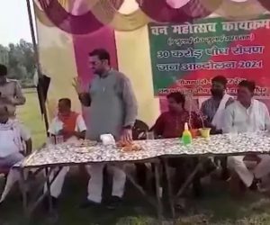 بیٹے کی قسم کھاؤ کہ ہمیں ووٹ دیا تھا، لائٹ لگوا دیں گے! بی جے پی رکن اسمبلی کی ویڈیو وائرل