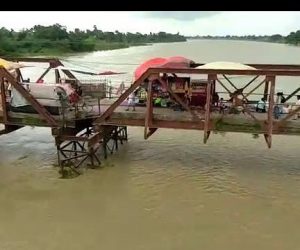 بہار میں سیلاب: سمستی پور کے 70 سال پرانے پُل کی حالت خستہ، ہزاروں افراد کی جان کو خطرہ