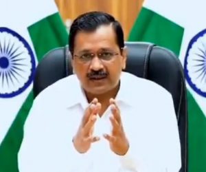 دہلی میں فی الحال اسکول نہیں کھلیں گے، تیسری لہر کا امکان ابھی باقی ہے: کیجریوال