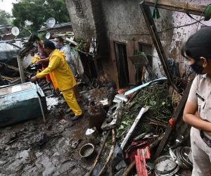 ممبئی میں مسلسل ہورہی بارش کے دوران اندوہناک حادثہ، عمارت منہدم ہونے سے 7 افراد لقمۂ اجل