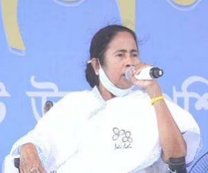 پہلی پوزیشن حاصل کرنے والی طالبہ کا نام لینے کے بجائے مذہبی شناخت ظاہر کرنے پر ہنگامہ