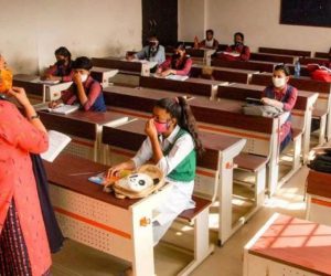 دہلی میں آج سے دسویں اور بارہویں کے طلباء کے لئے اسکول کھولنے کی اجازت