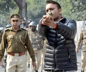 مسلمانوں کے خلاف زہر اگلنے والے رام بھگت گوپال کی درخواست ضمانت منظور