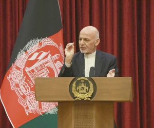 افغان فورسز کی پسپائی کا ذمہ دار اشرف غنی، افغانستان کو ذاتی جاگیر کی طرح چلایا: سابق افغان سفیر