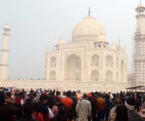 راشٹریہ وشو ہندو پریشد نے اے ایس آئی کے خلاف کارروائی نہ کرنے پر تاج محل بند کردینے کی دی دھمکی