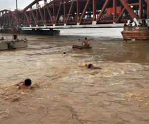 بہار: سیلاب نے ٹرینوں کی رفتار پر لگایا قدغن، کئی ٹرینیں منسوخ، کئی نے بدلا راستہ