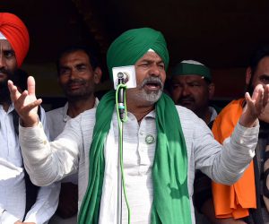 کسانوں پر لاٹھی چارج سے ناراض ٹکیت نے کہا – یہ گوڈسے کو پوجنے والے لوگ ہیں!