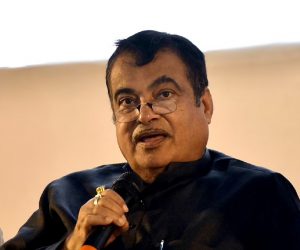 دہلی کو جام سے نجات دلانے کے لئے 52 ہزار کروڑ خرچ ہوں گے: گڈکری