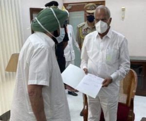 پنجاب کے وزیر اعلیٰ امریندر سنگھ نے اپنے عہدہ سے دیا استعفیٰ