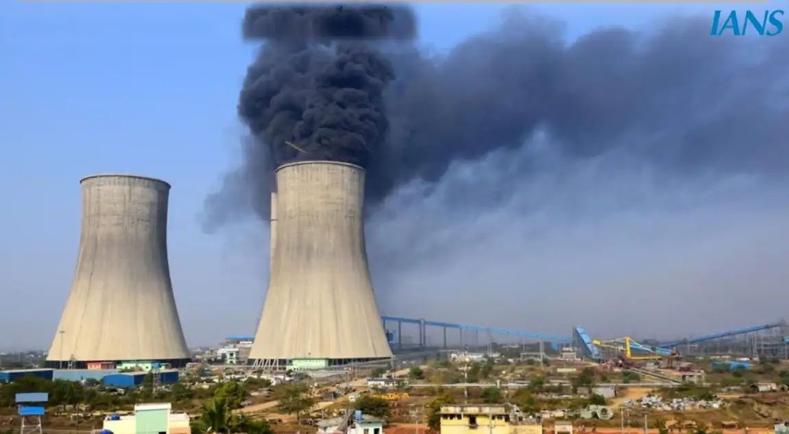 ہندوستان میں کوئلہ بحران پھر پیدا ہونے کے آثار، شدید بجلی کٹوتی کا خدشہ: رپورٹ