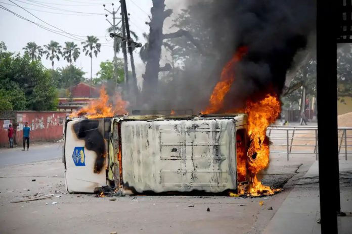 n39643136016555285300119f56d359c1e9ab40ab9cf70dcb91070f049a94c5fc25a992491bc2e5825e4dd4