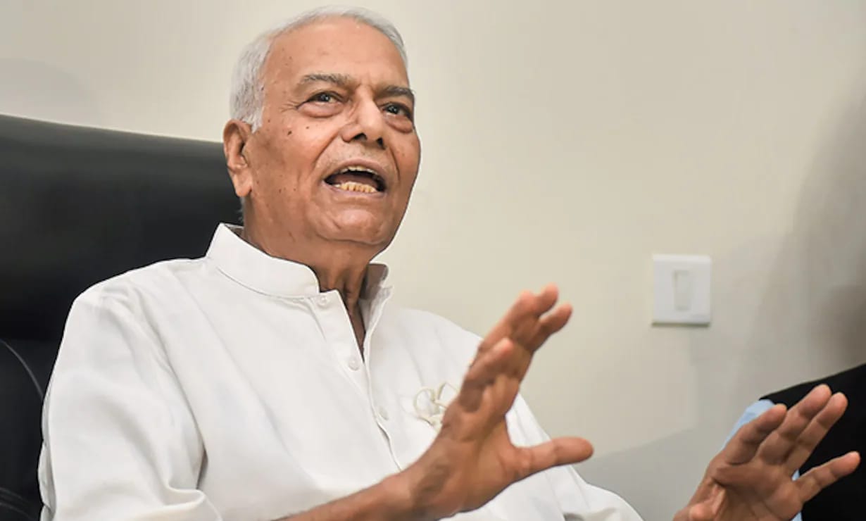 صدارتی انتخاب نظریات کی جنگ ہے، سب کو ضمیر کی آواز پر ووٹ دینا چاہیے: یشونت سنہا