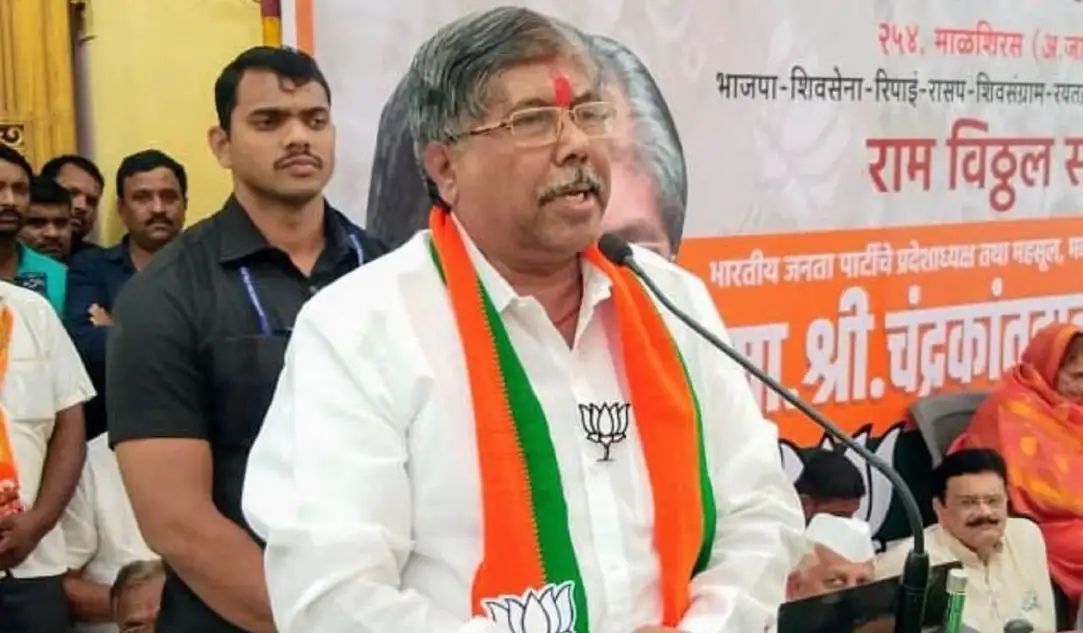 ’ دل پر پتھر رکھ کر بنایا گیا ایکناتھ شندے کو وزیر اعلیٰ ‘، مہاراشٹر بی جے پی صدر کے بیان سے ہلچل