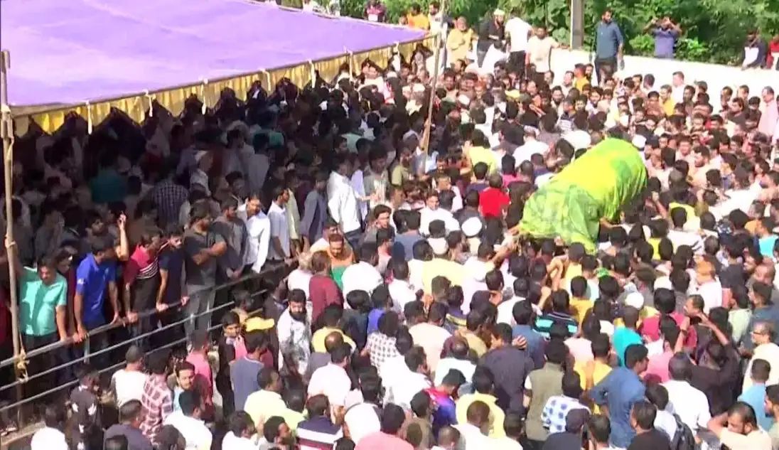 کرناٹک میں فرقہ وارانہ کشیدگی، جمعہ کی وجہ سے الرٹ پر پولیس