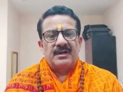 ’ہوسکتا ہے خودکشی کرلوں‘ سناتن دھرم اپنانے پر پیارومحبت نہیں ملا: مرتد وسیم رضوی