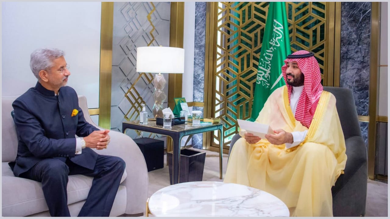 وزیر خارجہ ایس جے شنکر نے سعودی عرب کے ولی عہد محمد بن سلمان سے ملاقات کی، کئی اہم امور پر تبادلۂ خیال