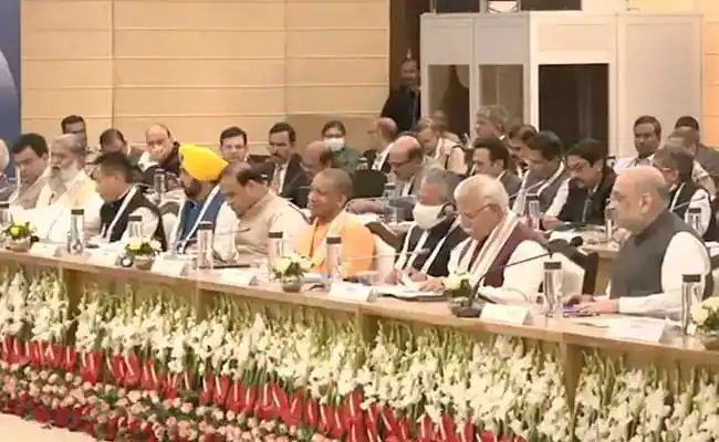 امت شاہ نے ہریانہ کے وزیر کو آٹھ منٹ کی تقریر کے دوران چار مرتبہ ٹوکا، کہا – ’یہ وہ جگہ نہیں جہاں لمبی تقریریں کی جائیں!‘