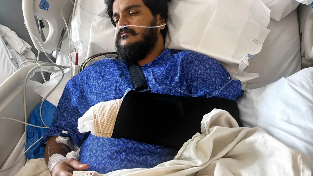 "کیا تم مسلمان ہو؟" جواب ملتے ہی حملہ، بھارتی نژاد مسلمان پر 15 چاقو کے وار